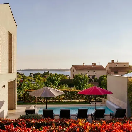 Mima Ferienhaus Pula